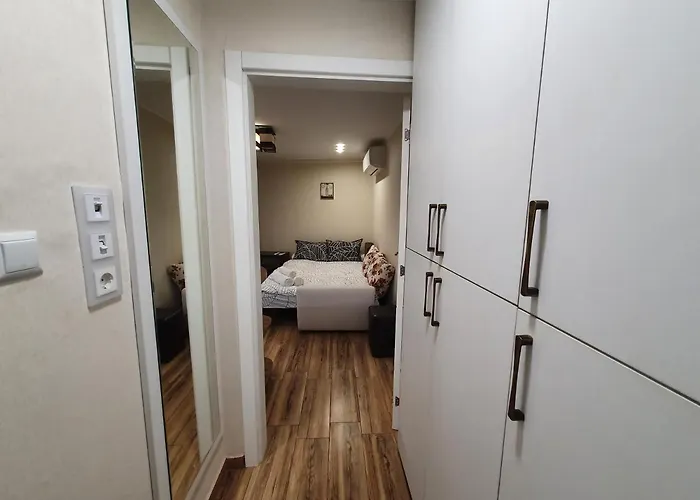 Malavi Ki Center Apartament